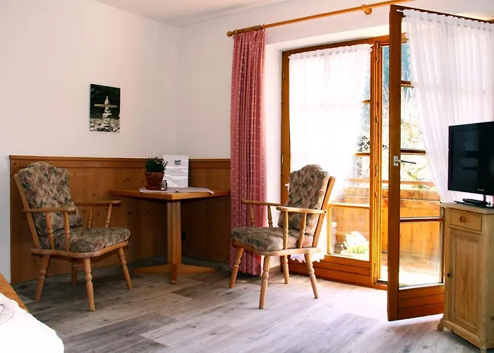 Hotel Ferienparadies Spielmannsau 3*